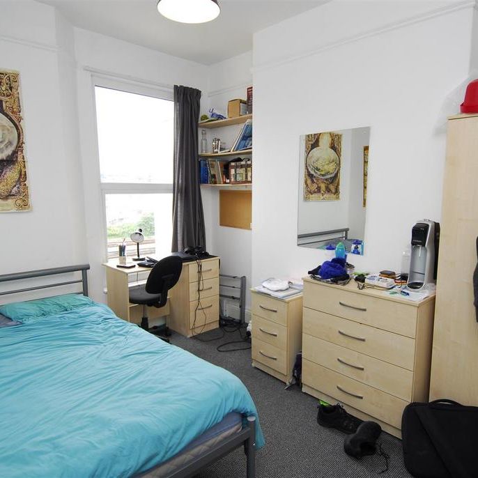 4 bedroom house to rent - Photo 1