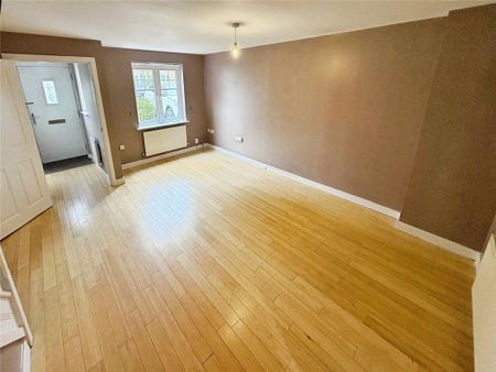 3 bedroom end of terrace house to rent - Photo 2