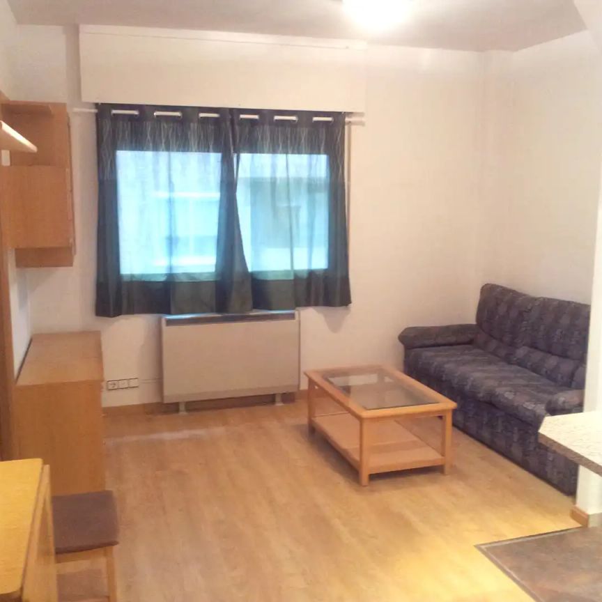 Apartamento de alquiler en La Magdalena - Foto 1
