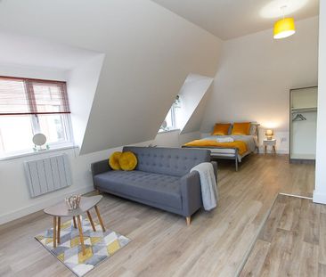 Studio Flat, Gosford Street, CV1 - Photo 1