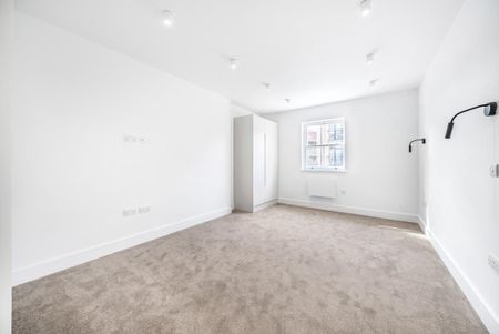 Mitcham Lane, London SW16 - Photo 4