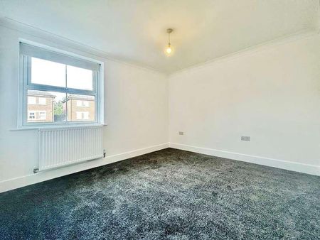 London Road, Slough, SL3 - Photo 5