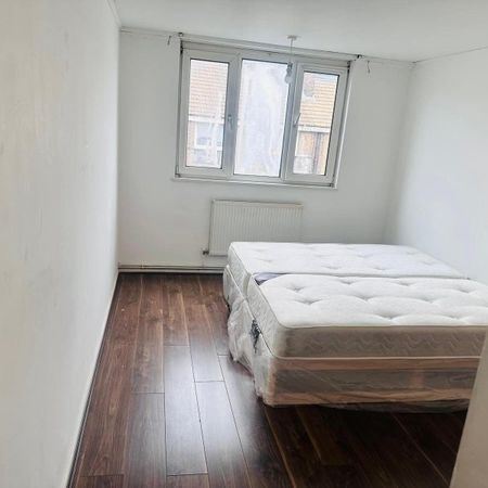 Room in a Shared House, King Street, E13 - Photo 3
