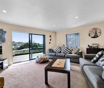 FOUR BEDROOMS IN SPOTSWOOD - Photo 2