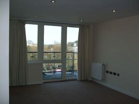 2 bedroom apartment to rent - Photo 3