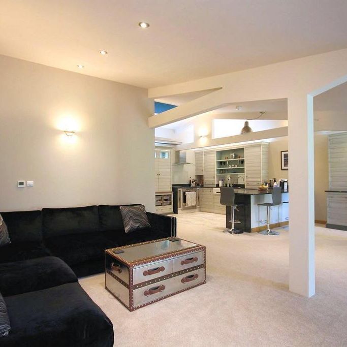 3 bedroom barn conversion to rent - Photo 1