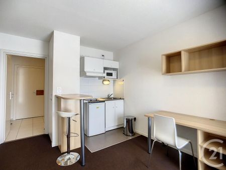 Location Appartement 1 pièce 21m² TROYES 10000 - Photo 3