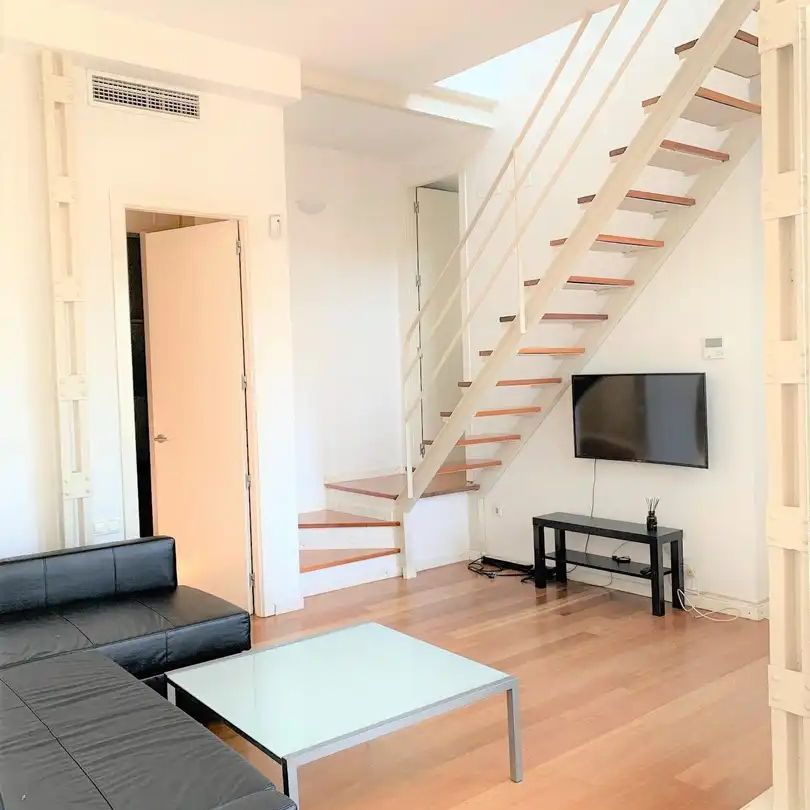 Piso de alquiler en San Vicente Mártir, El Mercat - Photo 1