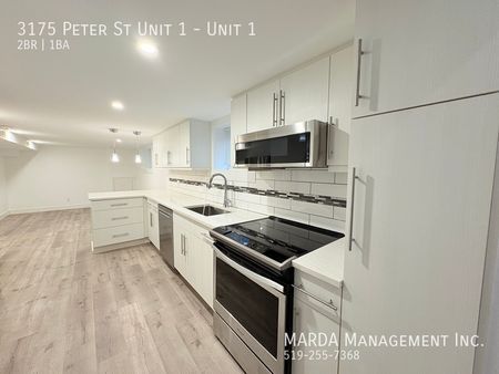 BEAUTIFULLY RENOVATED 2BEDROOM/1BATH + HYDRO AND GAS - Photo 4