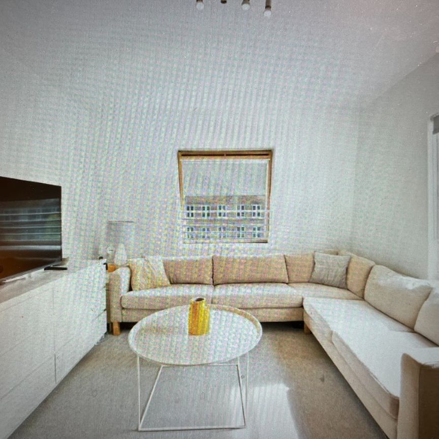 1 Bed Flat, Nevern Square, SW5 - Photo 1