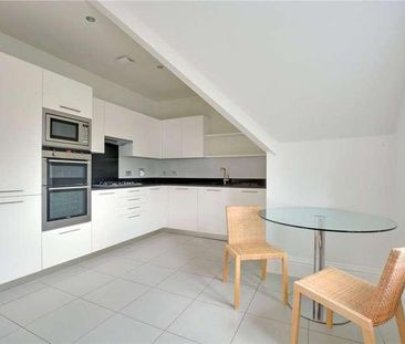 Kingswood Mansions, Newton Park Place, Chislehurst, BR7 - Photo 3