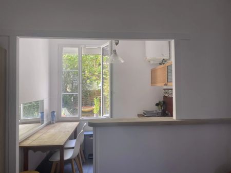 Location Appartement 1 pièce 24m² LA CIOTAT 13600 - Photo 2