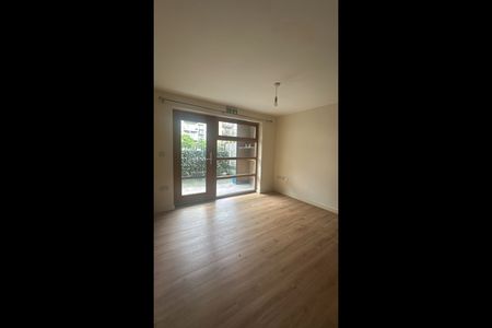 2 Bed Flat, Cooke Street, IG11 - Photo 5