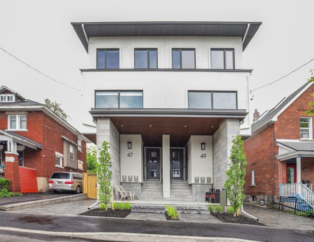 49 Grosvenor - Photo 1