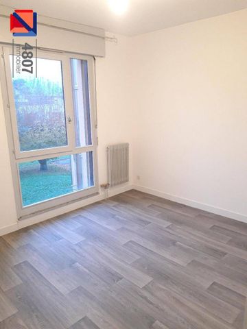 Location appartement rénové 3 pièces 71.07 m² à Cluses (74300) - Photo 2