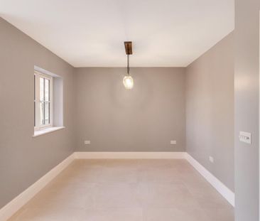 4 bedroom detached house to rent - Photo 2