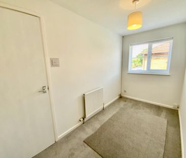Woodend, Kingswood - Photo 1
