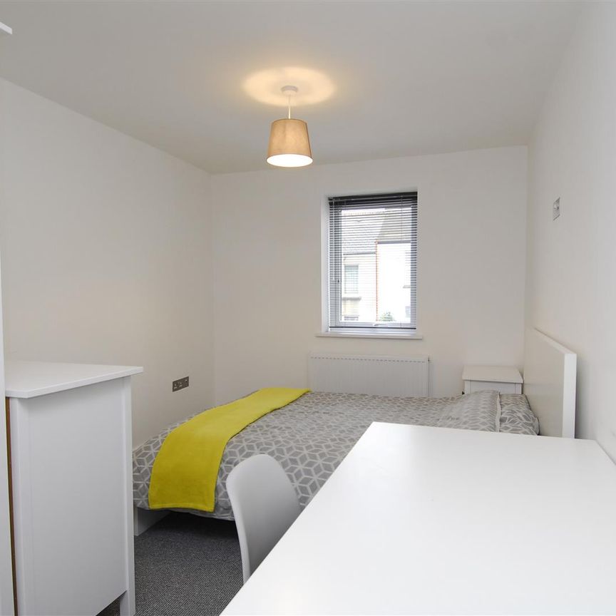 Belgrave Manor, Apt 8, Plymouth - Photo 1