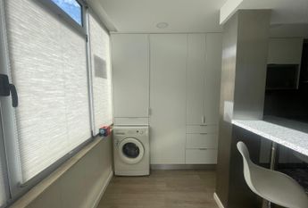 Apartamento T3 localizado na Avenida Dr. Lourenço Peixinho em Aveiro.