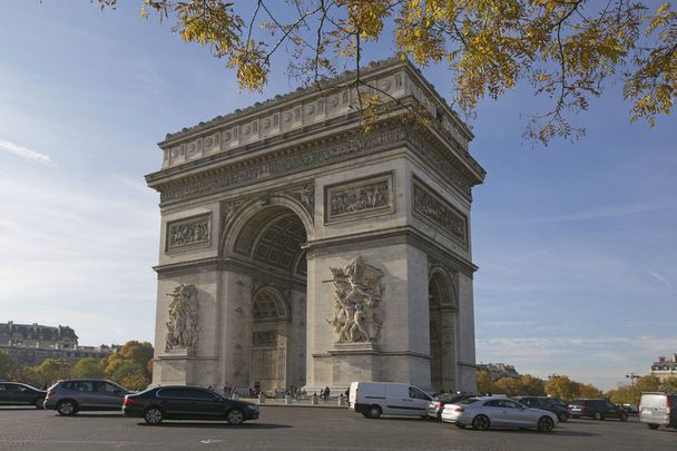 Location rue Duret, Paris 16ème - Photo 1