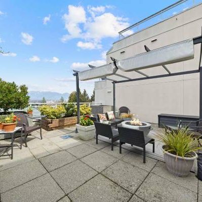 Furnished and Spacious 1 Bedroom 1 Bath w/ Amazing Patio(Kitsilano) - Photo 1