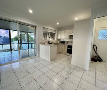 IS THIS YOUR FAMILY HOME? - Photo 4