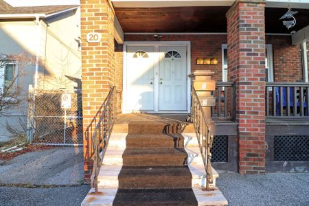 For Lease - 20 Colborne Street Unit# 1, Oshawa, Ontario - Photo 3