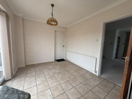 3 bedroom terraced house to rent - Photo 3