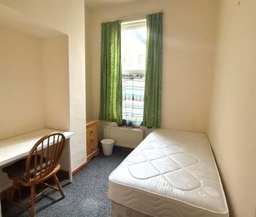 Flat 2, 31 Ashley Avenue, Belfast, BT9 7BT - Photo 3