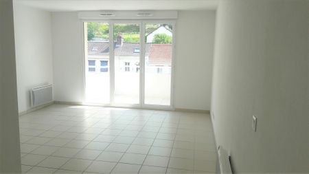 location Appartement T3 DE 65.96m² À AMFREVILLE LA MIVOIE - Photo 2