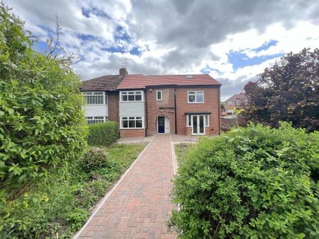 4 bedroom semi-detached house to rent - Photo 5