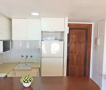 Apartamento de alquiler en Carrer de la Ràbida, 1, Playa de Gandia - Photo 1
