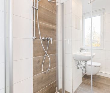 Modernes Bad / Balkon - Foto 3