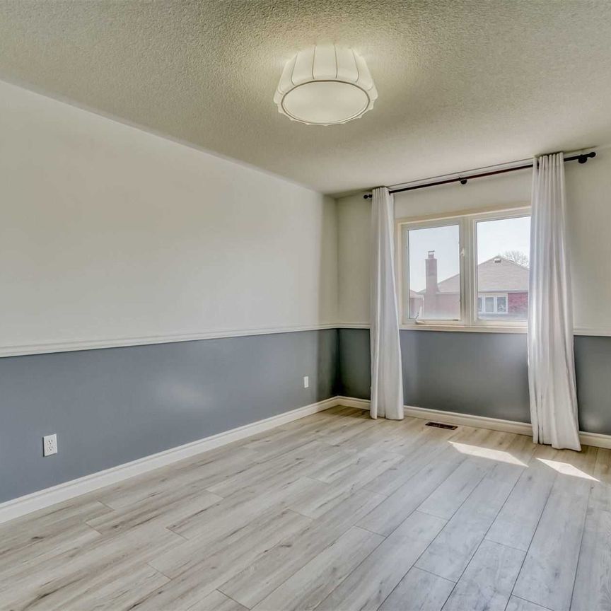 For Lease - 763 Millworks Crescent, Mississauga, Ontario - Photo 1