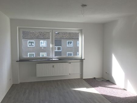 In Sanierung 4 Zimmer Wohnung in Vorhalle - Photo 2