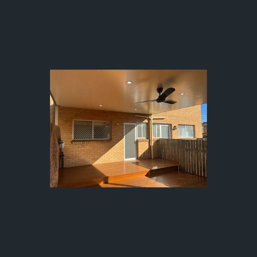 Unit 2/21 Morton St, Queanbeyan, NSW 2620 - Photo 1