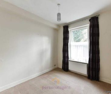 1 bedroom property to rent in Epsom - Photo 2