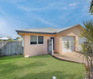 Conveniently Located Duplex Close to Schools, Parks and Shopping - Photo 3