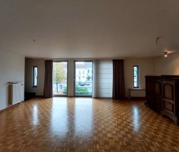 Te huur – Ruim duplexappartement met 4 slaapkamers in het centrum v... - Foto 4
