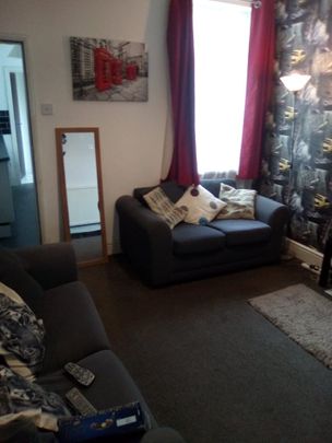 Room in a Shared House, Wallace Road, B29 - Photo 1