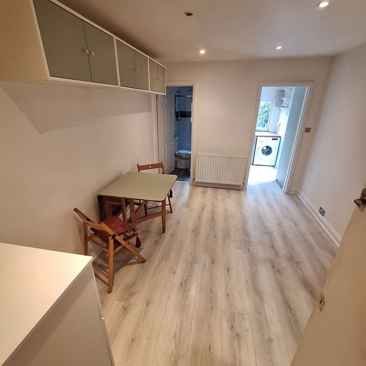 Studio Flat, Cranston Road, SE23 - Photo 1