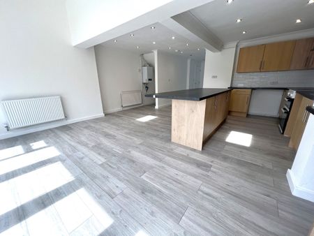 4 bedroom house to rent - Photo 5