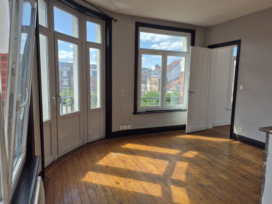 Location Appartement 3 pièces 47m² LILLE 59000 - Photo 1
