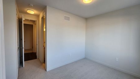For Lease - 58 Donald Cameron Crescent Unit# A, Clarington, Ontario - Photo 4