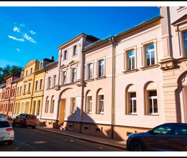 Perfekte neu renovierte 2,5 Raum Wohnung für junge Mutti mit Kleink... - Foto 1