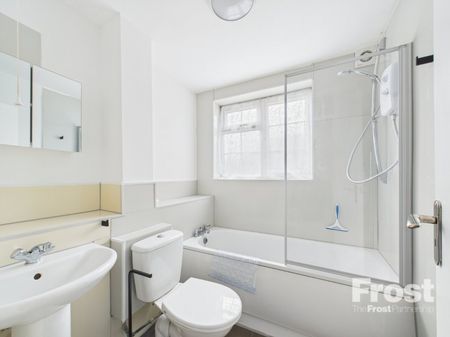 Waters Drive, Staines-Upon-Thames, Middlesex,TW18 - Photo 4