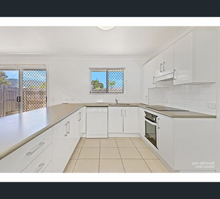 98 Leamington Street, Berserker, Qld 4701 - Photo 5