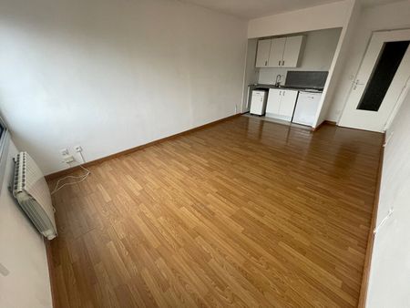 Studio de 33.62 m², rue du Général de Wett – Lille sud réf 787-001 - Photo 2