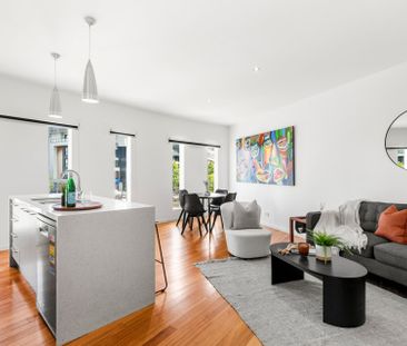 Please contact catie@sweeneyea.com.au for private inspections. - Photo 4