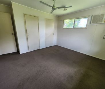 Break Lease 3-Bedroom Rental Home in Dysart 4745 QLD - Photo 2